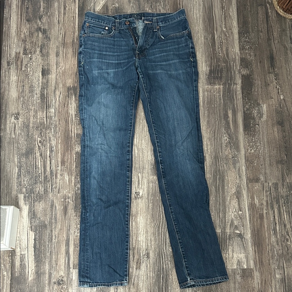 Lucky Brand staight/slim leg Classic Blue Denim Jeans